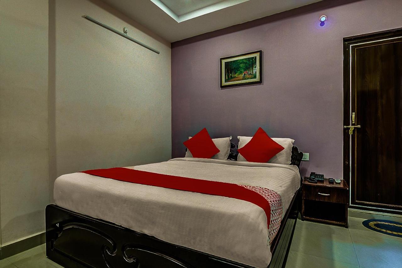 Oyo 8929 Stay Siddhartha Residency Jalāripeta Exterior photo